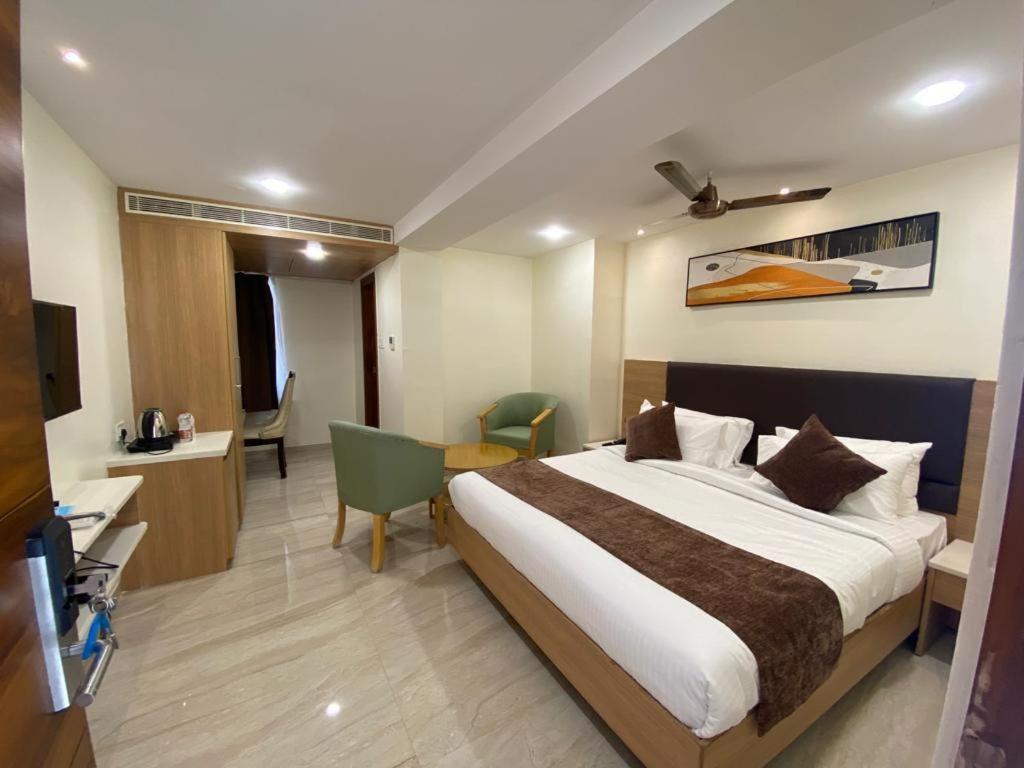 Hotel Touchwood ヴィシャーカパトナム エクステリア 写真