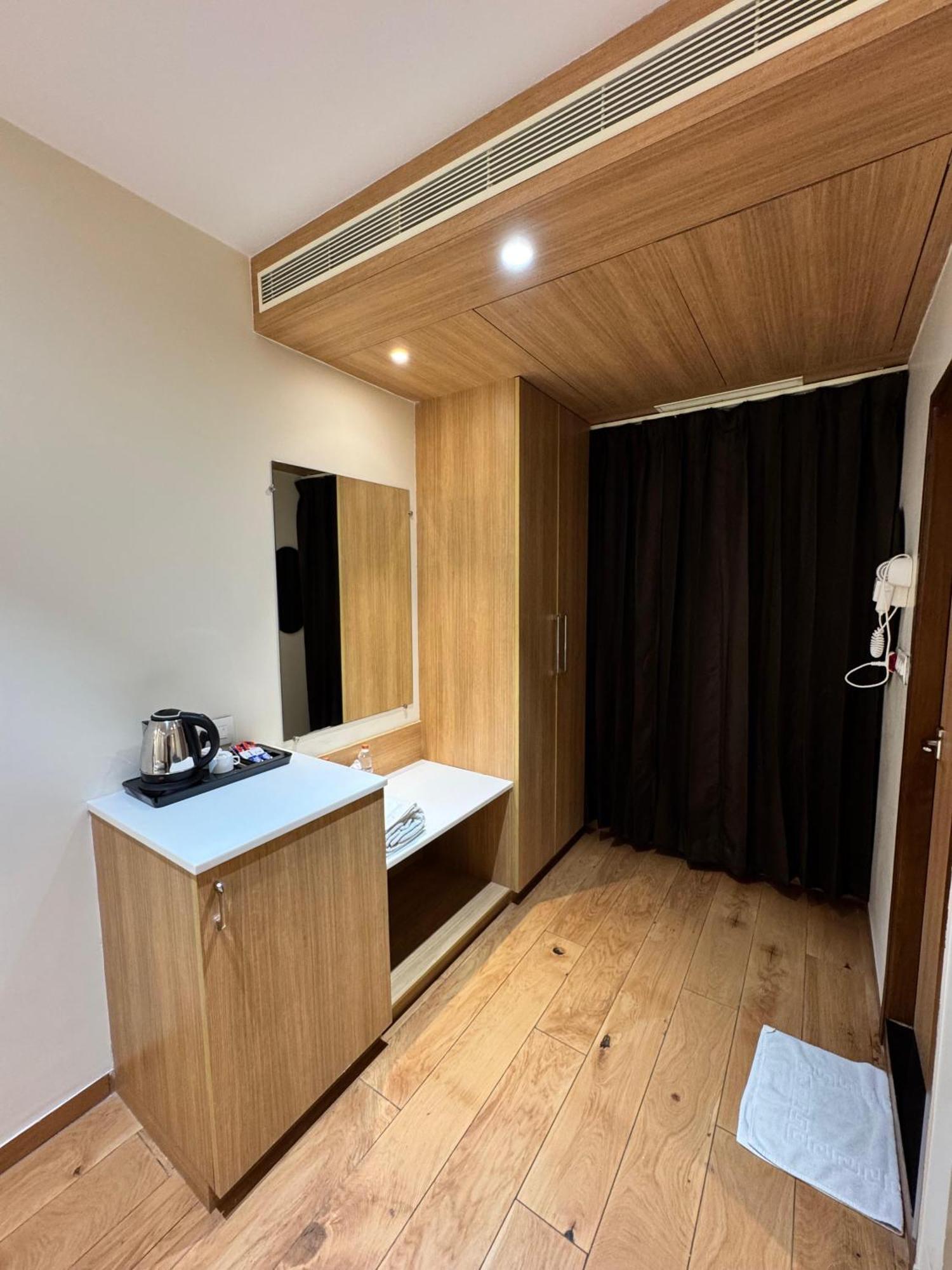 Hotel Touchwood ヴィシャーカパトナム エクステリア 写真
